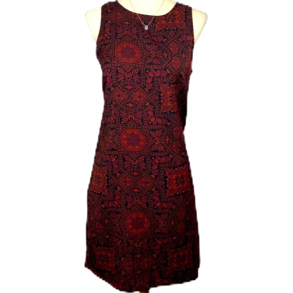 🚫 SOLD| Staring at Stars Red Black Printed Shift Dress